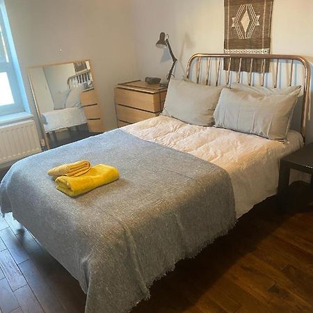 Spacious 1-Bed Flat In North Kensington Лондон Экстерьер фото
